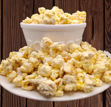 Load image into Gallery viewer, Banana Cream Pudding Gourmet Popcorn
